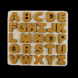 Nahrungsmittelgrad-Kindersilikon-Puzzlespiel mit Buchstabe-Alphabet-Form