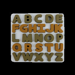 Nahrungsmittelgrad-Kindersilikon-Puzzlespiel mit Buchstabe-Alphabet-Form