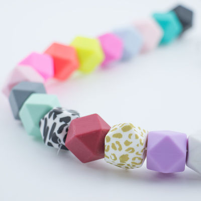 freundliche Sicherheit 17mm Hexagon-Silikon-Zahnenperle Eco kaubar für Baby-Dentition