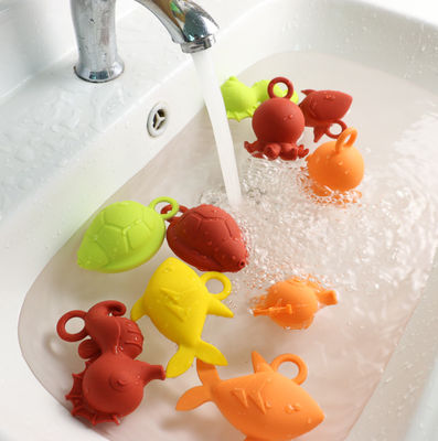 Glänzende Farbspielt gummibaby-Silikon BPA, das für das Baby-Wasser-Schwimmen frei ist