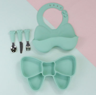 Bow Knot Baby-Fütterungs-Saugnapfteller, niedliches Lätzchen und Cartoon-Löffel-Gabel-Geschirr-Sets