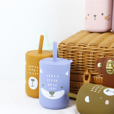 Flexible, BPA-freie, langlebige Silikon-Tasse für Kinder mit Stroh und Deckel für ein komfortables Fütterungs-Erlebnis