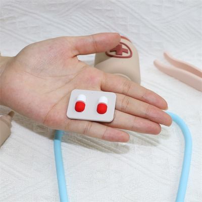 Zusammengestellte Babyspielzeuge aus Silikon Funktion Arzt Rollenspielzeug Kinder Krankenschwester Rollenspielzeug Sets
