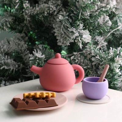 Neueste Kinder-Spielzeug BPA-frei Lebensmittel-Grade 17pcs Set Silikon Tasse Löffel Küste Dessert Teekanne Spielzeug-Kit