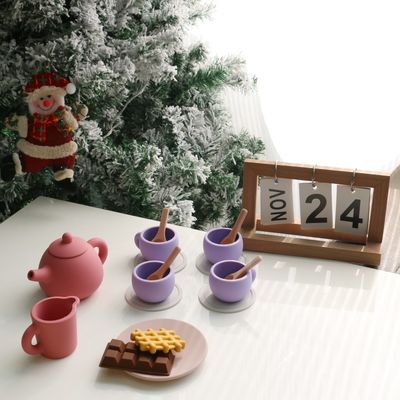 Neueste Kinder-Spielzeug BPA-frei Lebensmittel-Grade 17pcs Set Silikon Tasse Löffel Küste Dessert Teekanne Spielzeug-Kit
