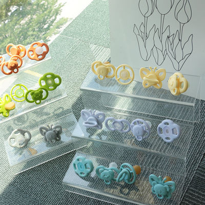 Großhandel verschiedene Farben auf Lager schnelle Lieferung frei von BPA Baby Zähne beruhigend Kind weiches Silicone Schnuller