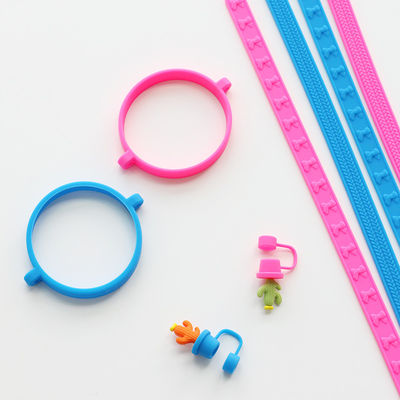 Custom Silicone Lanyard Handle Sling für Tumbler Personalisierte rutschfeste Sippy Cup Label Wasserflasche Tragen Sie Strap Bar Zubehör