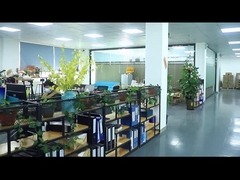 Karikatur-formen nettes Silikon-Saugplatten-Auto für das Baby, das Nahrung isst